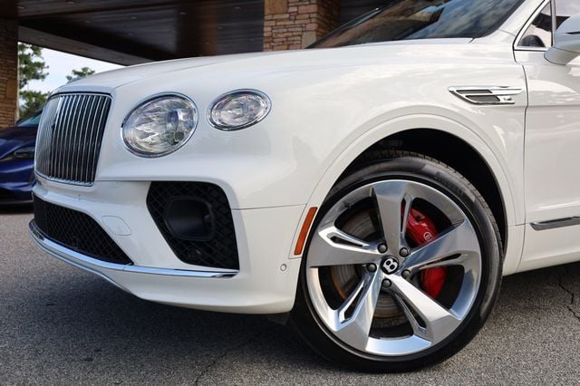 2023 Bentley Bentayga EWB AWD - 22898874 - 3
