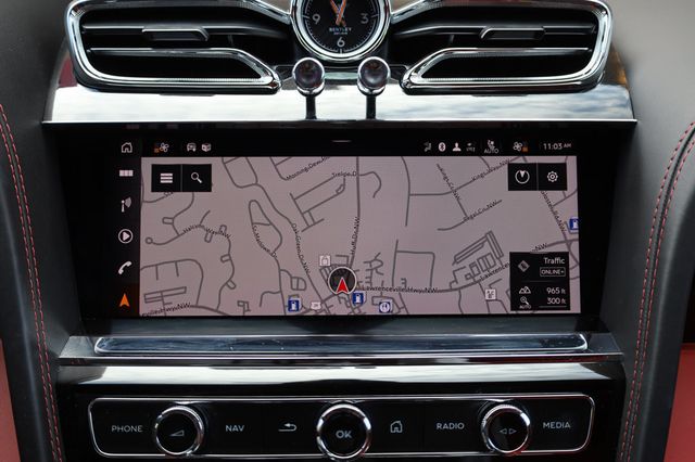 2023 Bentley Bentayga EWB AWD - 22898874 - 44