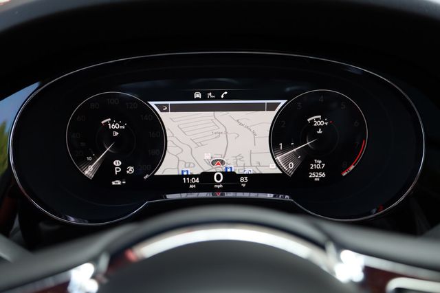 2023 Bentley Bentayga EWB AWD - 22898874 - 50