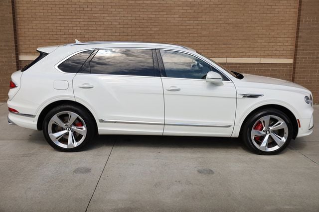2023 Bentley Bentayga EWB AWD - 22898874 - 6