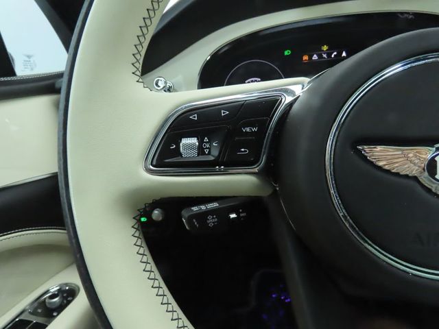 2023 Bentley Bentayga EWB Azure - 22900823 - 10