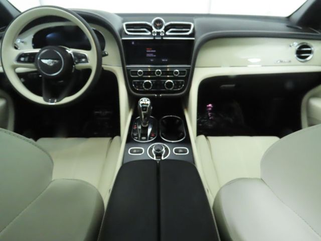 2023 Bentley Bentayga EWB Azure - 22900823 - 12