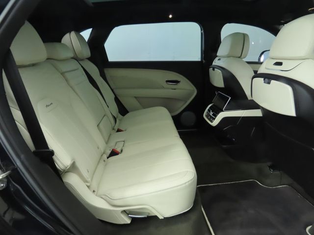 2023 Bentley Bentayga EWB Azure - 22900823 - 22