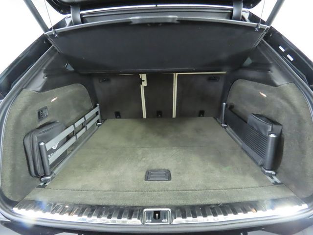 2023 Bentley Bentayga EWB Azure - 22900823 - 28