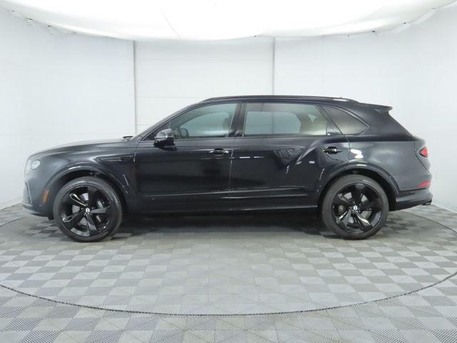 2023 Bentley Bentayga EWB Azure - 22900823 - 7