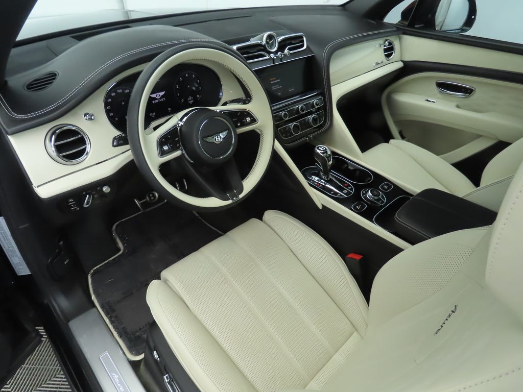 2023 Bentley Bentayga EWB Azure V8 photo 6