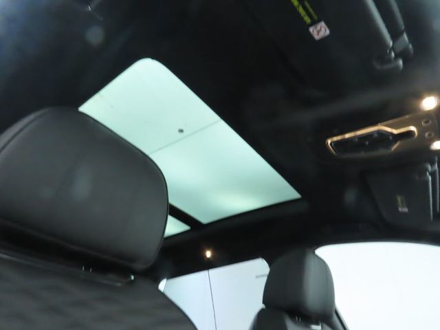 2023 Bentley Bentayga EWB Azure - 22967334 - 18