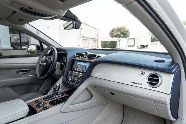 2023 Bentley Bentayga EWB Azure AWD - 23048854 - 31