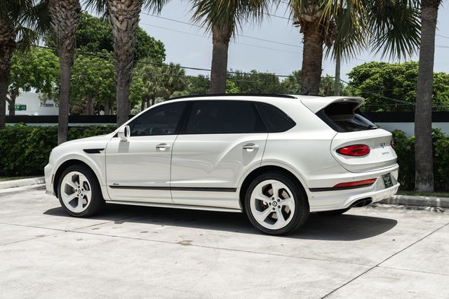 2023 Bentley Bentayga EWB Azure AWD - 23048854 - 3
