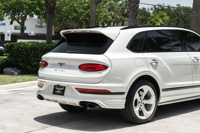 2023 Bentley Bentayga EWB Azure AWD - 23048854 - 6
