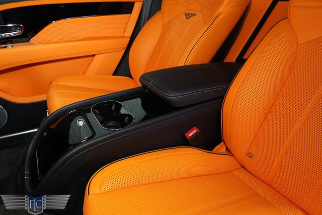 2023 Bentley Bentayga EWB Azure AWD - 22797134 - 24