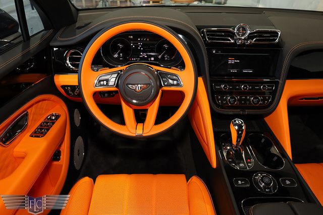 2023 Bentley Bentayga EWB Azure AWD - 22797134 - 26