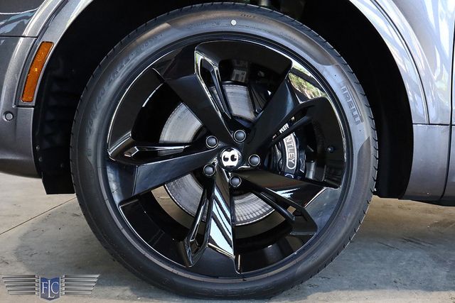 2023 Bentley Bentayga EWB Azure AWD - 22797134 - 40