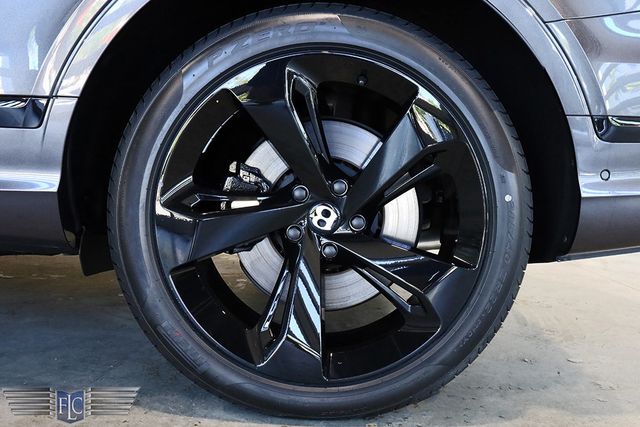 2023 Bentley Bentayga EWB Azure AWD - 22797134 - 43