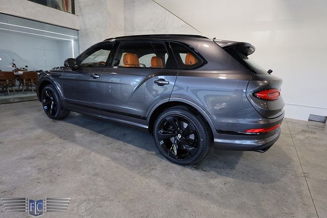 2023 Bentley Bentayga EWB Azure AWD - 22797134 - 4