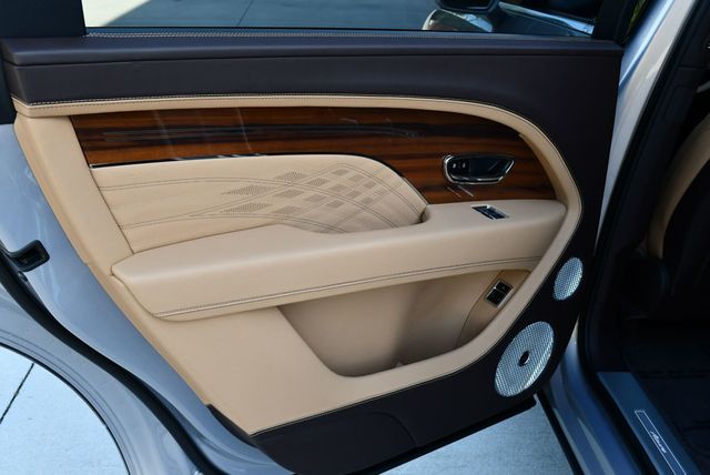2023 Bentley Bentayga EWB Azure First Edition AWD SUV - 23022539 - 17