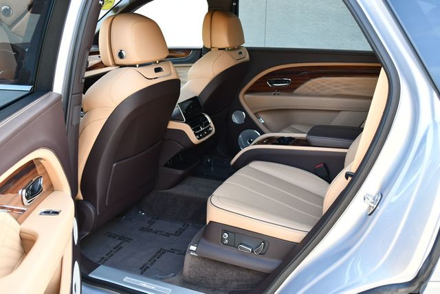 2023 Bentley Bentayga EWB Azure First Edition AWD SUV - 23022539 - 18