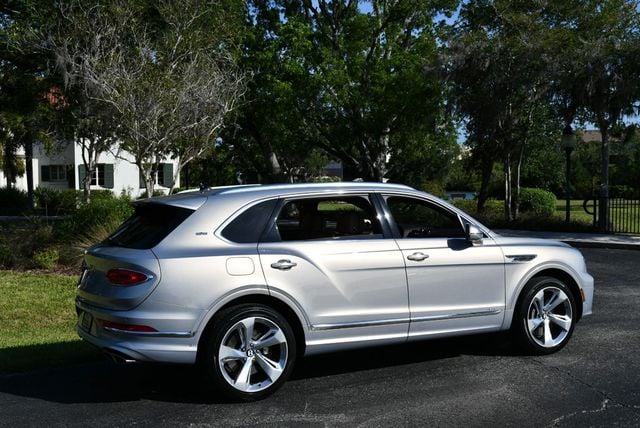 2023 Bentley Bentayga EWB Azure First Edition AWD SUV - 23022539 - 5