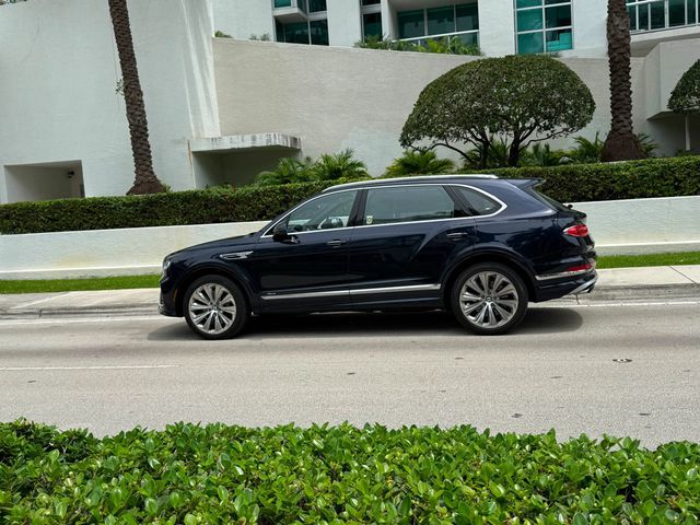 2023 Bentley Bentayga EWB V8 AWD - 23037288 - 9