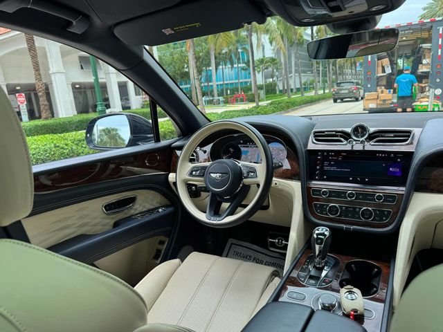 2023 Bentley Bentayga EWB V8 AWD - 23037288 - 24