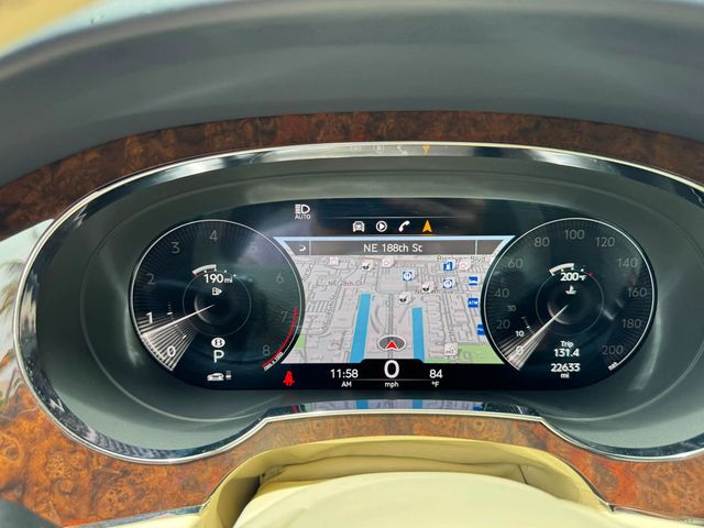 2023 Bentley Bentayga EWB V8 AWD - 23037288 - 35