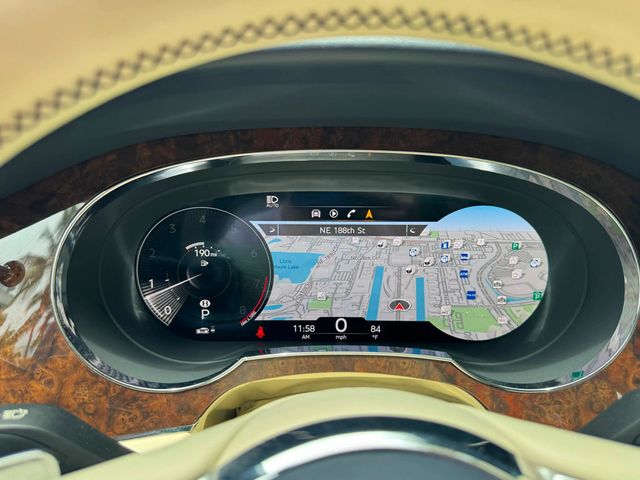2023 Bentley Bentayga EWB V8 AWD - 23037288 - 36