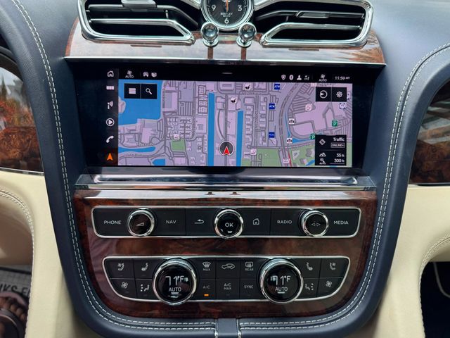 2023 Bentley Bentayga EWB V8 AWD - 23037288 - 39