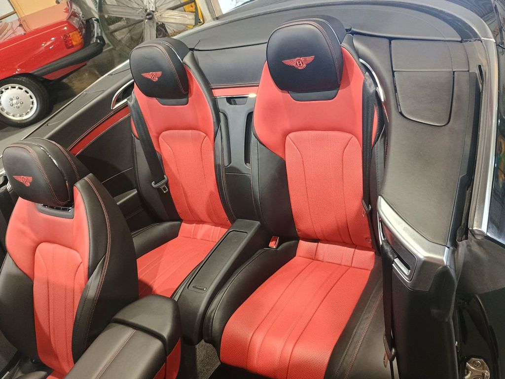 2023 Bentley Continental GT V8 Convertible 1 Owner Clean Carfax - 23069570 - 30