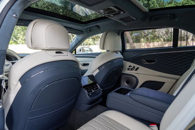 2023 Bentley Flying Spur Azure Las Olas Collection - 23066144 - 20