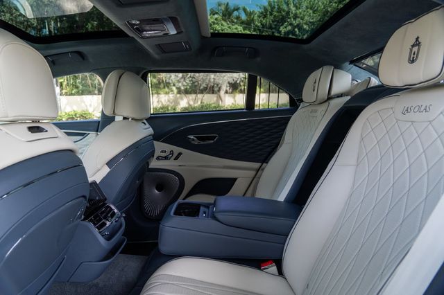 2023 Bentley Flying Spur Las Olas Collection - 23066144 - 21