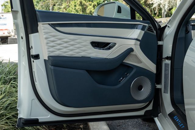 2023 Bentley Flying Spur Las Olas Collection - 23066144 - 32