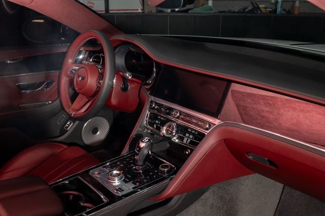 2023 Bentley Flying Spur V8 Sedan - 22960214 - 9