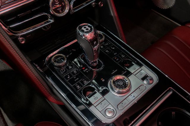 2023 Bentley Flying Spur V8 Sedan - 22960214 - 14