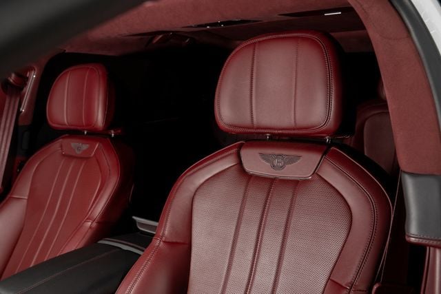 2023 Bentley Flying Spur V8 Sedan - 22960214 - 16