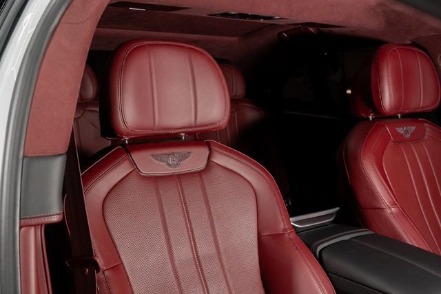 2023 Bentley Flying Spur V8 Sedan - 22960214 - 18
