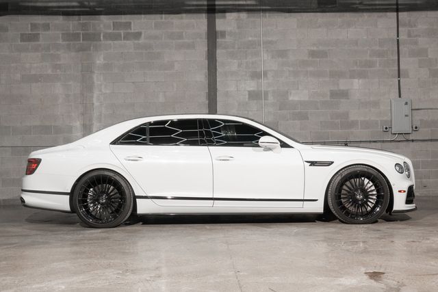 2023 Bentley Flying Spur V8 Sedan - 22960214 - 1