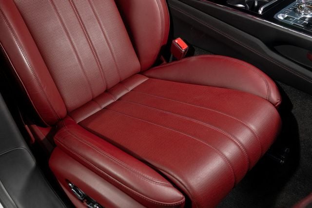 2023 Bentley Flying Spur V8 Sedan - 22960214 - 19