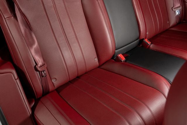 2023 Bentley Flying Spur V8 Sedan - 22960214 - 23