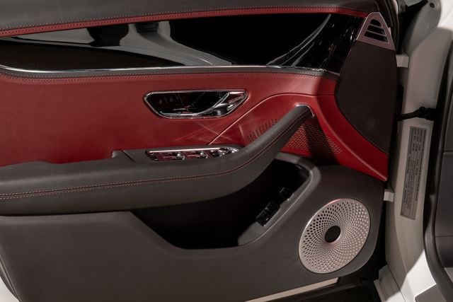 2023 Bentley Flying Spur V8 Sedan - 22960214 - 26