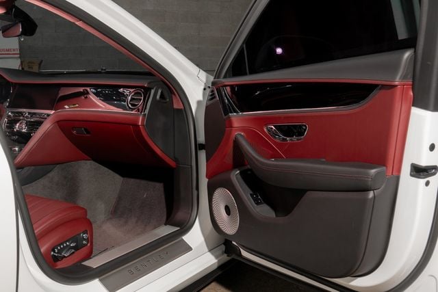 2023 Bentley Flying Spur V8 Sedan - 22960214 - 28