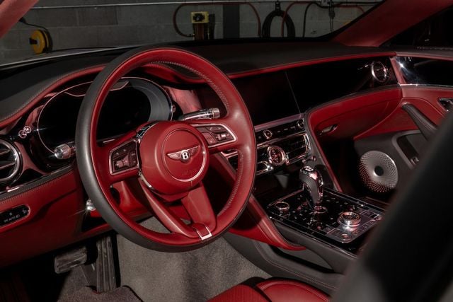 2023 Bentley Flying Spur V8 Sedan - 22960214 - 8