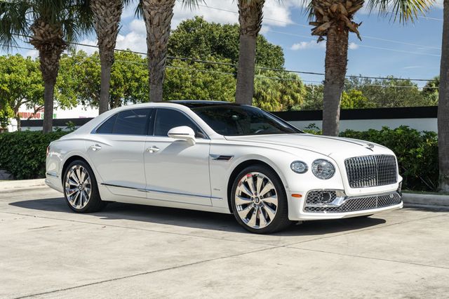 2023 Bentley Flying Spur V8 Sedan - 22953706 - 9