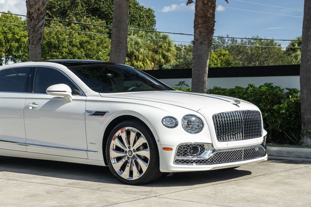 2023 Bentley Flying Spur V8 Sedan - 22953706 - 10