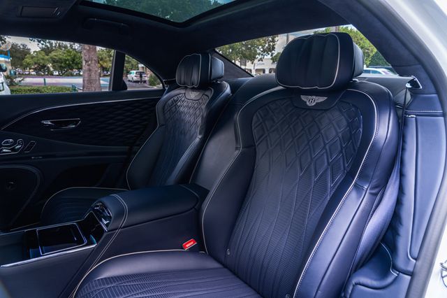 2023 Bentley Flying Spur V8 Sedan - 22953706 - 23