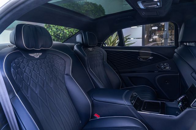 2023 Bentley Flying Spur V8 Sedan - 22953706 - 24