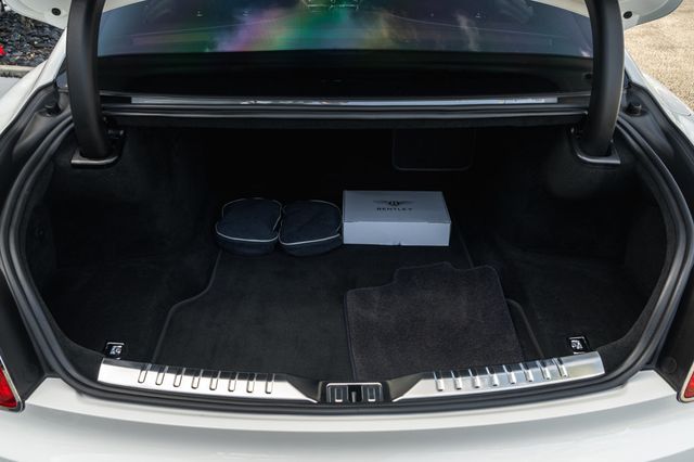 2023 Bentley Flying Spur V8 Sedan - 22953706 - 30