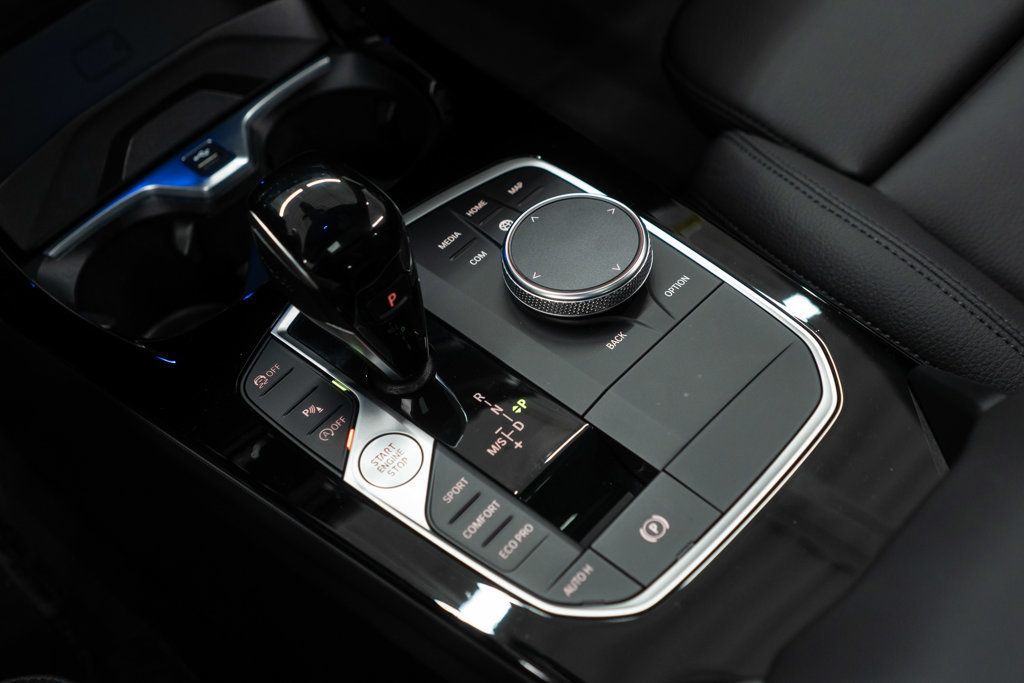 BMW 2 Series photo 17