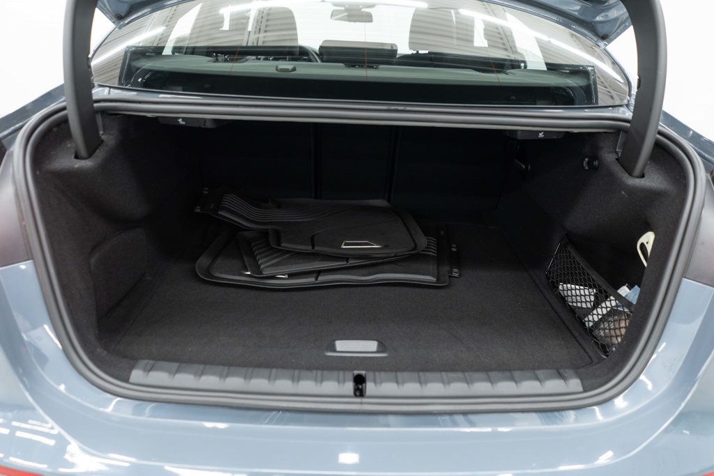 BMW 2 Series photo 34