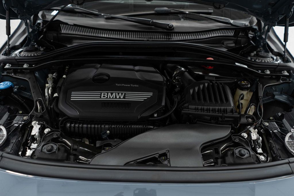 BMW 2 Series photo 39