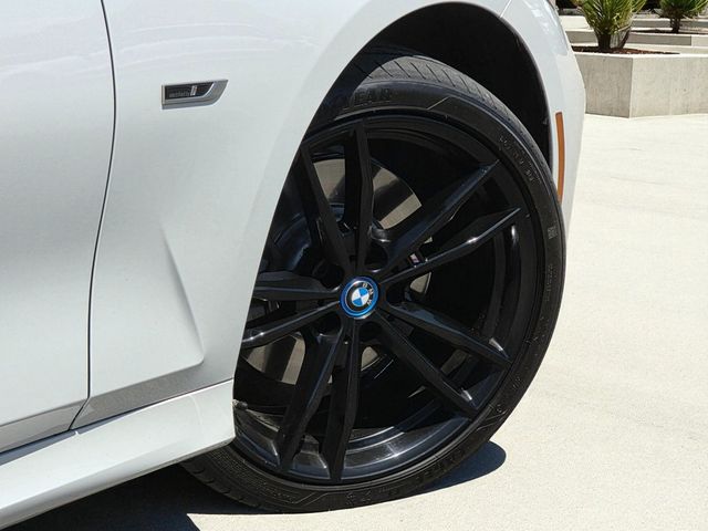 2023 BMW 3 Series 330e Plug-In Hybrid - 22911391 - 12